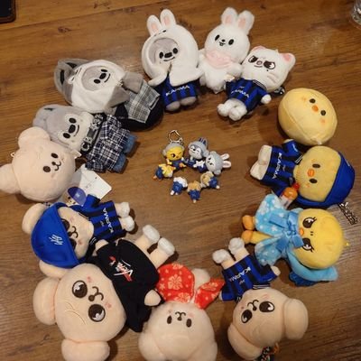 kotton1128skz's profile picture. LOUDのBACKDOORを見てスキズまで気になった気が多いいい大人です😂😆😝無言FRBokタメokテキトーにどうぞ(  * ॑꒳ ॑*)⸝⋆｡✧♡こちらもテキトーにやります。踊る💎✨💍と🐶、あとこのケミが今は大好きですがもちろんみんな大好き❤ちなみにLOUD垢は@kotton1128loud❤昭和