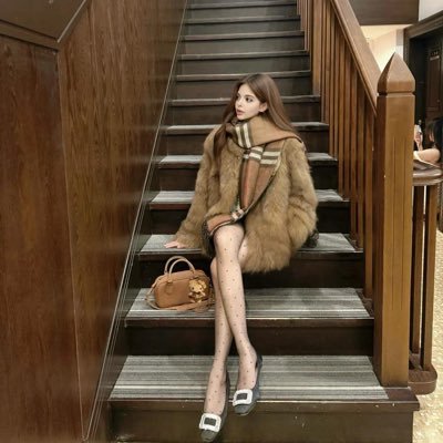 HerGentleDays's profile picture. From Toronto to London, raised with love ❤️, now a finance entrepreneur enjoying the little joys of life like football, pets, and travel ✈️.