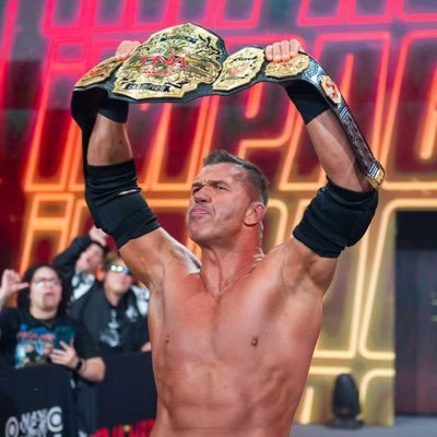 BlazeofBones's profile picture. «Space is disease and danger wrapped in darkness and silence» «Pro wrestling is real, people are fake» | multifandom