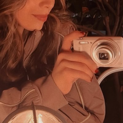 daizbear's profile picture. using twitter like if it was pinterest ♡ @leroywhos