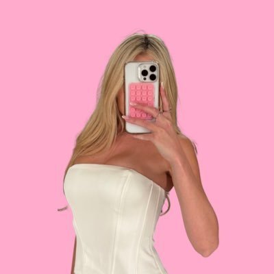 Degenbrabie's profile picture. future trophy wife // ex-tradfi // trader & quant💓