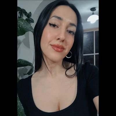 Eve_bann's profile picture. 20 ways to see the world are 20 ways to start a fight