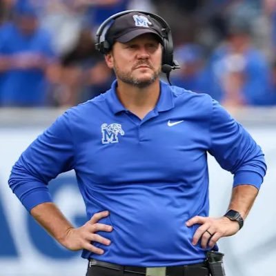 FireSilverfield's profile picture. Tweeting Fire Ryan Silverfield every day until he’s fired