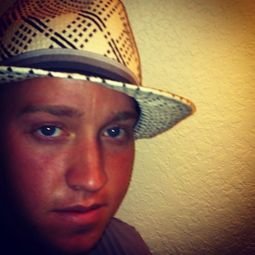 FallonMGDirect's profile picture. An Entrepreneur who strongly believes that  team work, heart, vision, and innovative ideas will make dreams one day reality. MG Direct! Empire