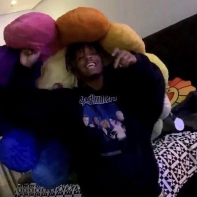 sensewtw's profile picture. just tweeting ✧ @jayyakamii