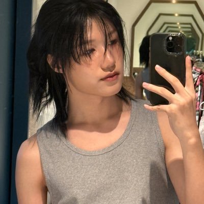 jsupmyboie's profile picture. p1h and nct GIRL I LOVE THEM 🥀😣