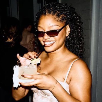 onIychloexhalle's profile picture. She/ Her (Fan account) I am not Chloe x Halle. This account is not affiliated with any of them. This is purely a fan account for entertainment purposes only.