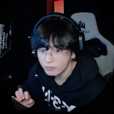 Jeonignite's profile picture. Fan account for the global pop star Jeon Jungkook 전정국