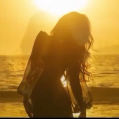 van22_n's profile picture. 