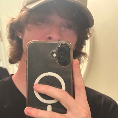 jchillinhaal's profile picture. raccoomf (26)