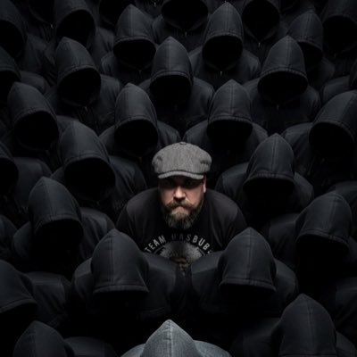 pepepanda's profile picture. La vida que me inventan en Twitter, está mucho más interesante que la real.