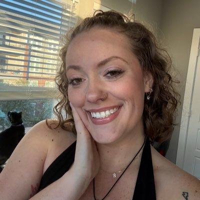 kyracristene's profile picture. 