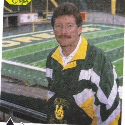 DuckSchemes's profile picture. Tweeting about Duck football. 🏈Coach.