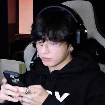 Iuvttae's profile picture. ⠀ ⠀⠀⠀⠀⠀ ⠀ ⠀ ⠀ ⠀ ⠀ ⠀ ⠀ ⠀ ⠀ ⠀ ⠀ ⠀ ⠀ ⠀ ⠀ ⠀ ⠀ ⠀ ⠀ ⠀ ⠀ ⠀ ⠀ ⠀ー ՞. #⃞방탄 ♡︎ #⃞아미 ⁺ fan acc ‹ 🖇 〜゛⠀⠀⠀⠀ ⠀ ⠀ ⠀ ⠀ ⠀ ⠀ ⠀⠀ ⠀ ʚ she/her !! ɞ