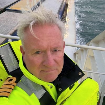 StephenE32661's profile picture. 