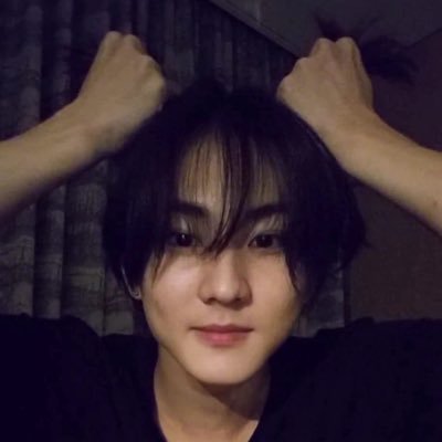 privnotprive's profile picture. #카리나 #노윤아 #박소현 jakehoonwon 🦮🐩🐱