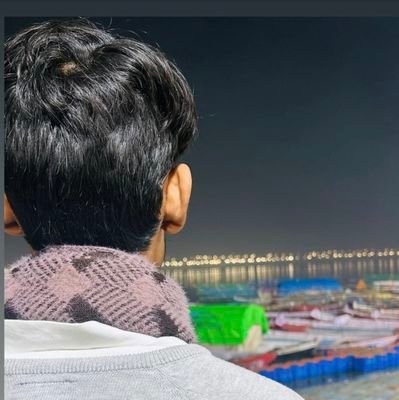 Deepaks0611's profile picture. Being introvert
Looser