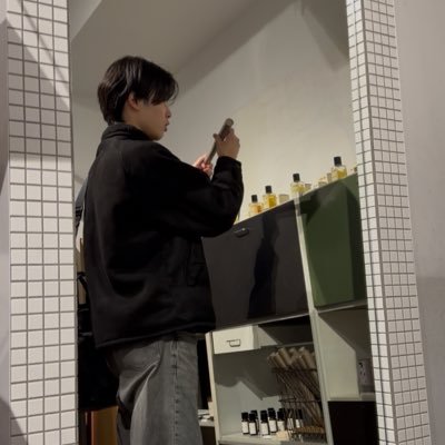 richi_dream's profile picture. メーカー勤務▶︎フリーランス｜動画編集業界4年目｜ディレクション・マーケ・SNS｜副業13ヶ月▶︎独立｜兵庫出身、東京在住｜24歳｜like：サッカー、サウナ、ファッション