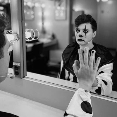 elwynndows's profile picture. 19♠️priv: @stanupmarsh♠️spencer reid's wife♠️currently hyperfixated on: dan and phil