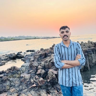Gurjar_dashrat's profile picture. जो महसूस होता है, वही लिखता हूँ....❤️😊