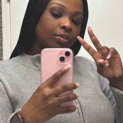 hovitaaa's profile picture. grateful, blessed & out the way.