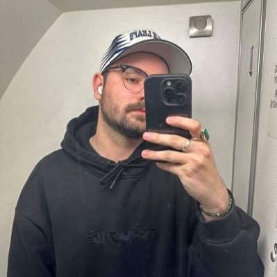 neat_thins's profile picture. vaguely canadian || saoirse don phalaistín 🇵🇸