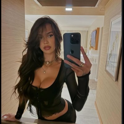 darkersinz's profile picture. lover girl always