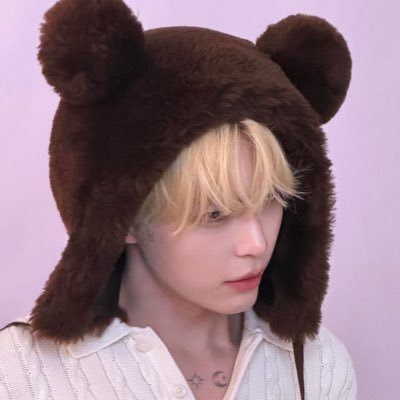 jangyuz's profile picture. for #성한빈 ✧.*