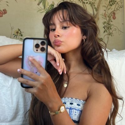 cruejude's profile picture. eu penso, taylor swift canta