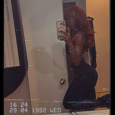 indigosoulz777's profile picture. Painter🧑🏿‍🎨 , Makeup artist, Astrologer. A Rose 🥀 From the Concrete. Owner of IndigoSoulz 777 ♒️🌞/♍️🌖/♒️⬆️  Open Space To Be Myself 👸🏿🪶