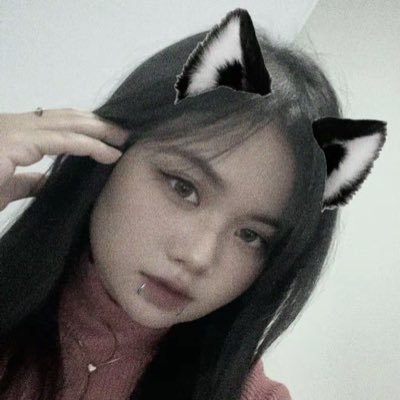 zeyzoeye's profile picture. apalah arti bio