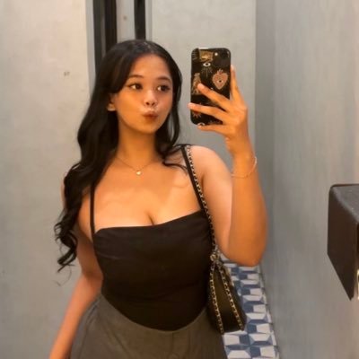 Inrecyclee's profile picture. berasa pantun