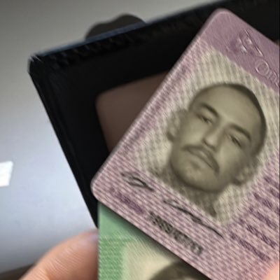 hewaseatinchips's profile picture. 