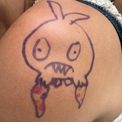 fumanteparasita's profile picture. 🧃📀 @coelhamagica !