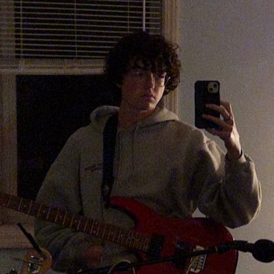 julesconman's profile picture. https://t.co/SuG5882hEK         https://t.co/ami00M5Sw5