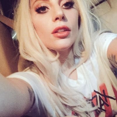 farmigasz's profile picture. 