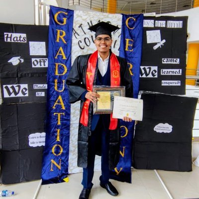 SaumitraJoshi10's profile picture. BAMS 
Diploma in Ayurveda and Panchakarma ( Kerala) 
MD Kayachikitsa ( Scholar) 
कट्टर हिंदुत्ववादी 🚩