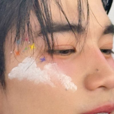 fourthunefotie's profile picture. GF♊️4️⃣•4MAY🌻🪥 & SKNN🩵🩷 | super random multi fan 🙌 | mix F1 crumbs 🏎️🏁