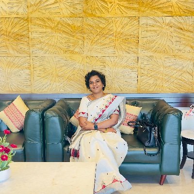 Divyashanthee's profile picture. Doctor