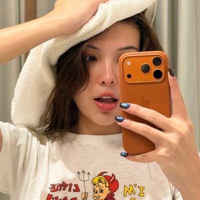 camxyq's profile picture. wlw