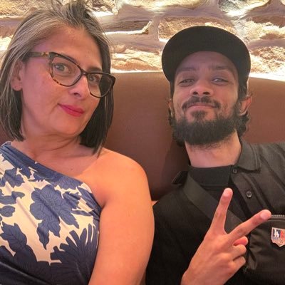 HeythereDinSLC's profile picture. mom of 4 🧔🏾🐶🐱🐱 …. exGIJane•food separatist•baseball enthusiast•football fanatic•comedian(according to me)•author(of my own tweets)•chef extraordinaire(JK)