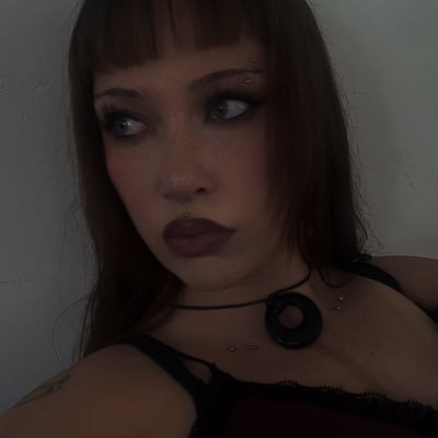 kr33pyd0ll's profile picture. 🦷 SLC piercer & local diva