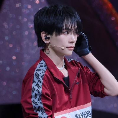 sevynlyn's profile picture. he/him-22

multi & a half (but mostly ng bgs)
(ult: lynnlynn, arno, suren, yichen, hyunhunz, BAE173, TNX, Onepact, TAN, XLOV, ald1 +many more)