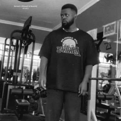 tmoyuvat's profile picture. 