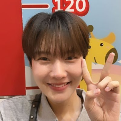 asnetflixiikl's profile picture. สั่งของเด็มไปเลยคับ Netflix Viu Wetv, Iqiyi Yt 🤏🏻ฟอลก่อนหรือเฟบให้เเจ้งเตือนขึ้นก่อนงับ ✨💖🥤#หารเน็ตฟลิกซ์ จิ้มลิงค์ไลน์ได้เลยคับ 👇🏻🟢🌈