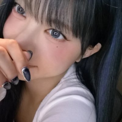 cKwJ1jZw0r685's profile picture. しいたけは嫌い