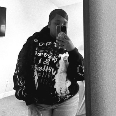 jussomeproshi's profile picture. LongLiveSoloRu ❤️.   #freemybrothers 🖤