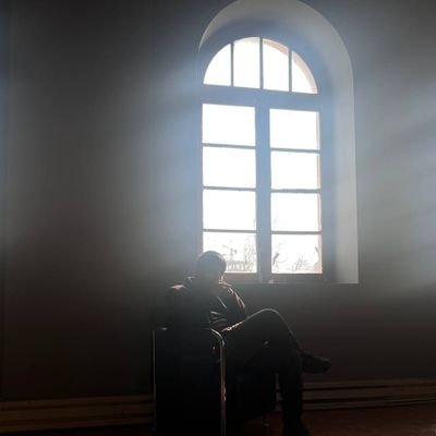 nImKHa3's profile picture. در وجودم ناامیدی موج می‌زند با اینکه امیدوارم.