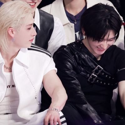 cielstay87's profile picture. I'm a STAY, WEFLIP, and CIELER

love about
@stray_kids
@kickflip_jype
L'arc-en-ciel 

𝚆𝙸𝙱𝚄 + 𝙺-𝙿𝚘𝚙