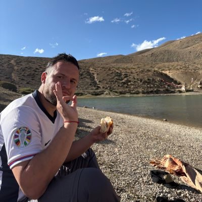 segevtsilis's profile picture. פיד ירוק, פיד כלכלה ומקבל מכות משוטרים במרחב מוריה